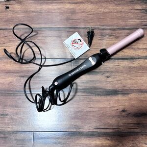 Beachwaver Pink and Black Rotating Curling Iron